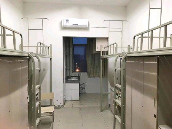 1666686957958209.jpg 南京鐵道職業(yè)技術(shù)學(xué)院宿舍條件怎么樣?有空調(diào)嗎(附宿舍真實(shí)圖片